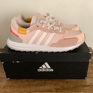 Adidas Retrorun sneakers